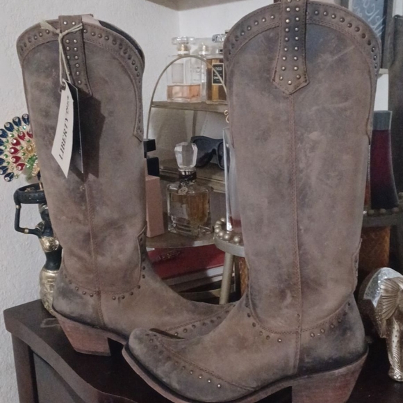 Liberty Black☀️ - Picture 6 of 8